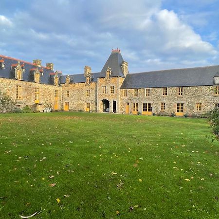 Domaine Du Manoir De Vains Hotel Екстериор снимка