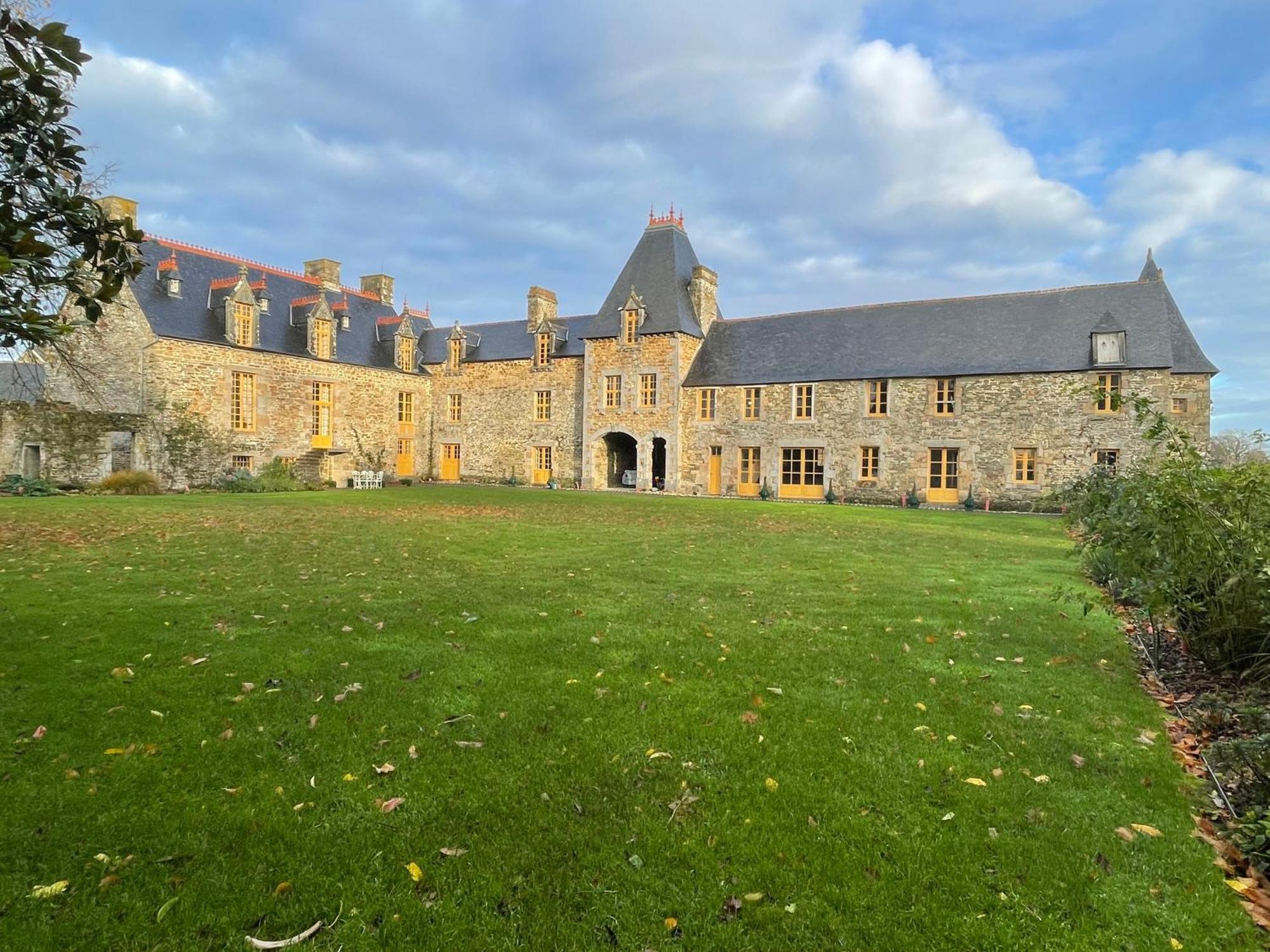 Domaine Du Manoir De Vains Hotel Екстериор снимка
