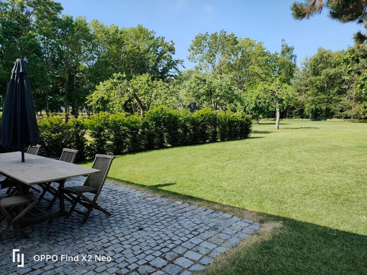 Domaine Du Manoir De Vains Hotel Екстериор снимка